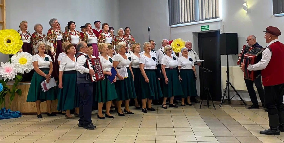 Z seniorami na wesoło